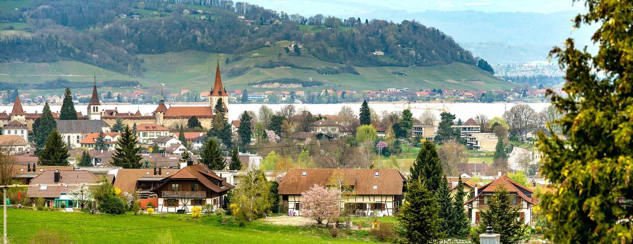 Bed & Breakfast Region Murtensee Munchenwiler Экстерьер фото